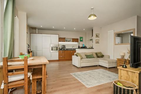 17 East Pilton Farm Crescent, Edinburgh, EH5 2GG