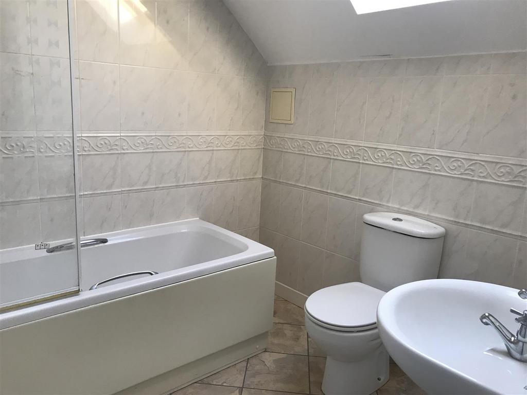 Bathroom.JPG