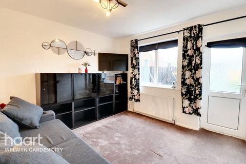 undefined, Chelwood Avenue, Hatfield