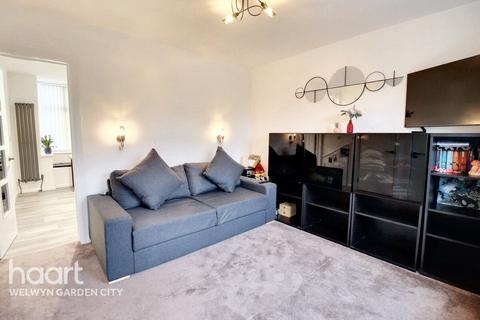 undefined, Chelwood Avenue, Hatfield