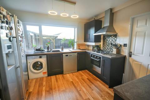 undefined, St. Lawrence Boulevard, Radcliffe-On-Trent, Nottingham