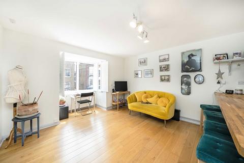 undefined, Tottenham Road, London N1