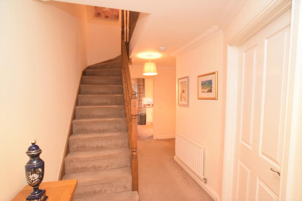 43 Birchwood Way, Dumfries, DG1 3 GT - Grieve Grier