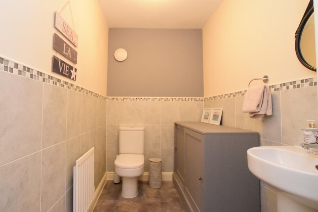 43 Birchwood Way, Dumfries, DG1 3 GT - Grieve Grier