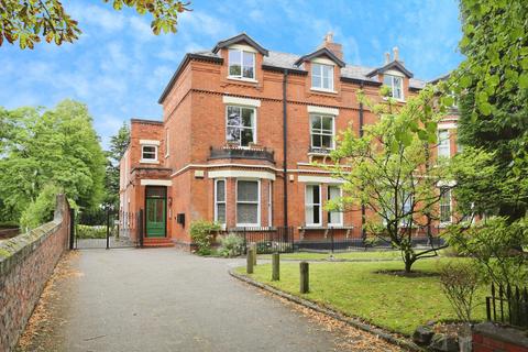 Heaton Moor Road, Heaton Moor, Stockport, SK4