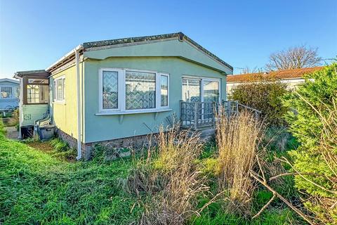 2 bedroom park home for sale, Thornlea Court, Littlehampton BN17