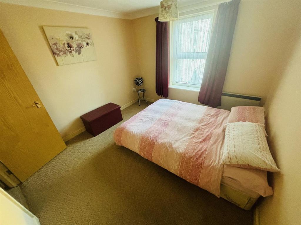 Bedroom.jpg