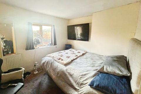 2 bedroom semi-detached house for sale, Royal Oak Yard, Bedworth CV12