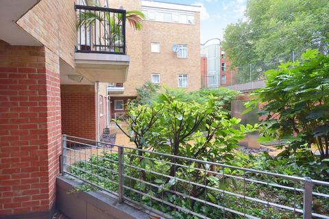 2 bedroom flat to rent, Goswell Road, Clerkenwell, London, EC1V
