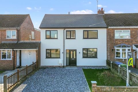 4 bedroom semi-detached house for sale, Wilkinson Avenue, Paddington, WA1
