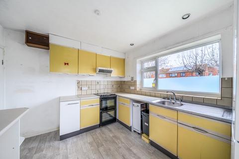 2 bedroom bungalow for sale, Stringers Avenue, Jacob's Well, Guildford, GU4