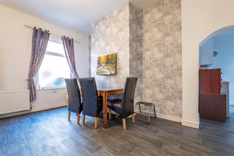 4 bedroom end of terrace house for sale, Weldbank Lane, Chorley