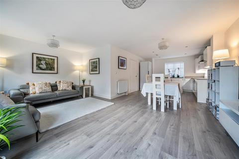 3 bedroom detached house for sale, Dace Bank, Biddenham, Bedford