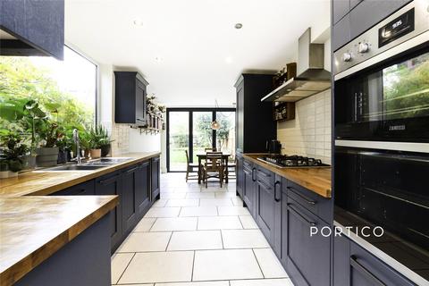 undefined, Woodford Road, London, E7