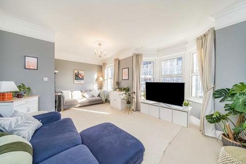 undefined, Burntwood Lane, London SW17