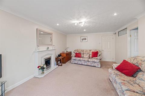 3 bedroom detached bungalow for sale, Wharfdale Close, Warrington
