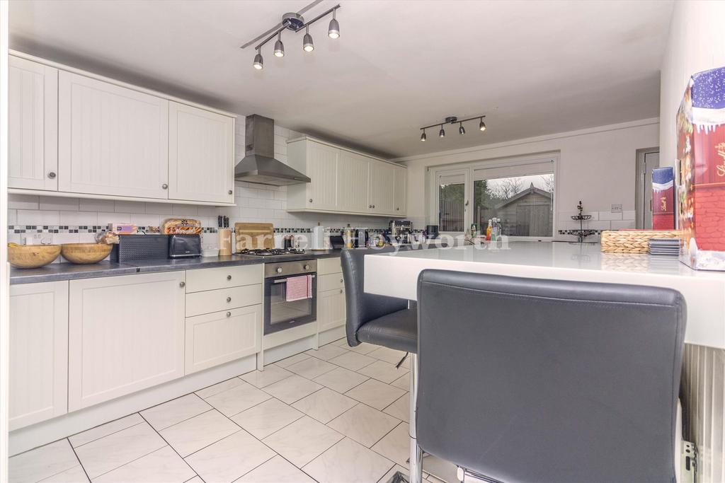 Kitchen f