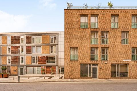 1 bedroom flat for sale, Meridian Court, 3 East Lane, London