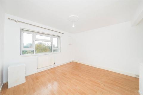 undefined, Brook Lane, London SE3