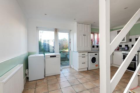 3 bedroom terraced house for sale, Seasalter Close, Sheerness ME12