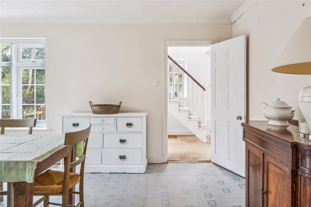 Kitchen/B'fast Room