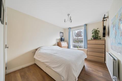 2 bedroom apartment for sale, Tarves Way, Greenwich