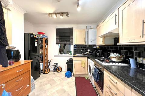 2 bedroom flat for sale, Higham Hill Road, Walthamstow E17