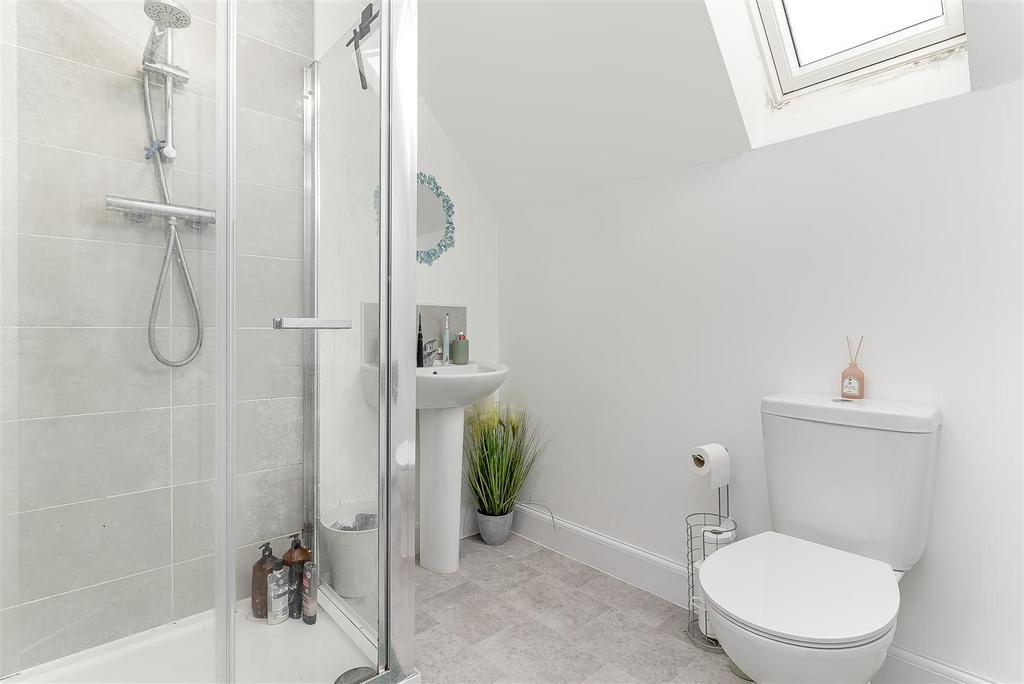 Master Bedroom Ensuite.jpg