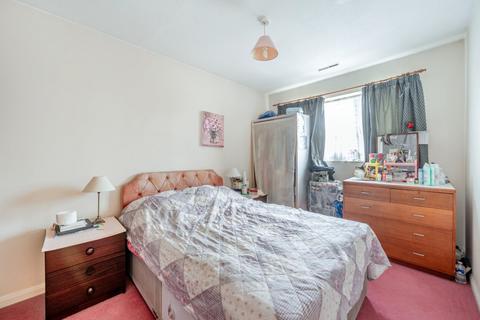 undefined, Sutherland Drive, London, SW19