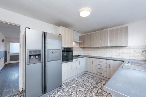 undefined, Fulton Avenue, Wirral CH48
