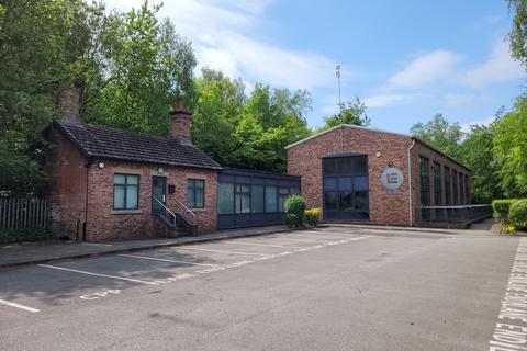 Office to rent, 442 Stockport Rd Warrington WA4 2GW