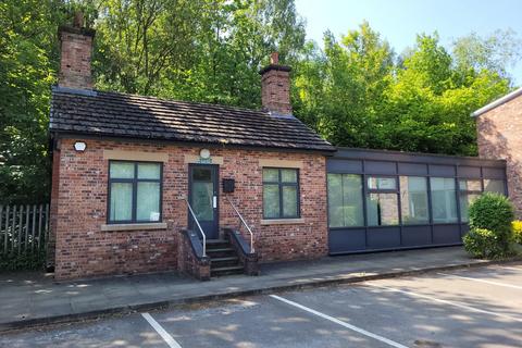 Office to rent, 442 Stockport Rd Warrington WA4 2GW