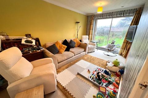 3 bedroom terraced house for sale, Glebeland Road, Dallington, Northampton NN5