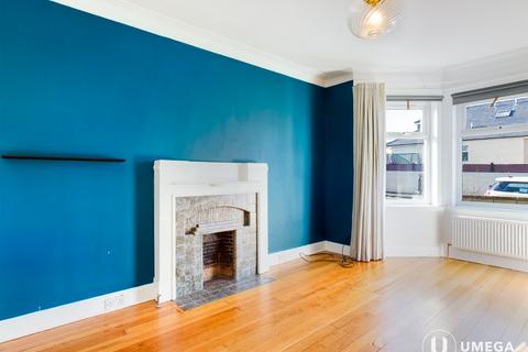 4 bedroom detached house to rent, Duddingston Gardens South, Duddingston, Edinburgh, EH15
