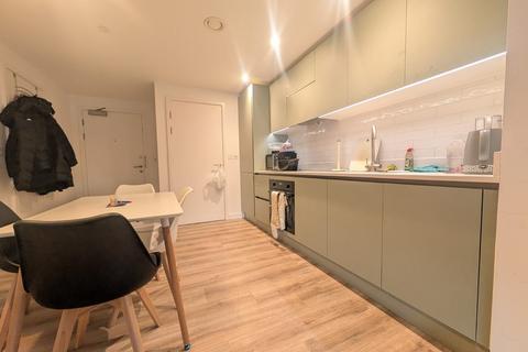 1 bedroom flat for sale, Chevette Court, Kimpton Road, Luton LU2 0GS