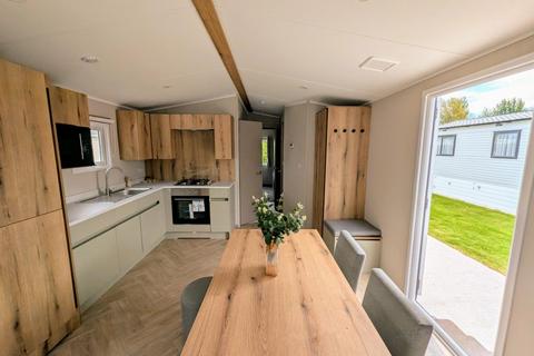 2 bedroom park home for sale, White Rose Holiday Park