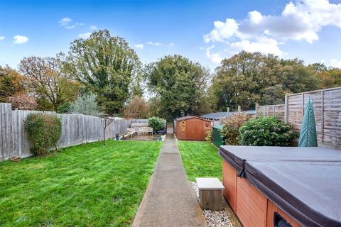 undefined, Middlemoor Road, Camberley GU16