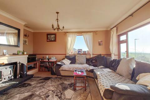 5 bedroom semi-detached house for sale, Claremont Road, Newhaven