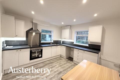 3 bedroom semi-detached house to rent, Spalding Place, Stoke-On-Trent ST2