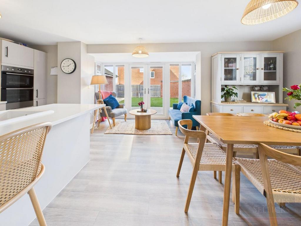Open plan dining kitchen
