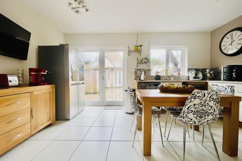 3 bedroom end of terrace house for sale, Trevenson Park, Pool, TR15