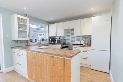 3 bedroom semi-detached house for sale, Alder Close, Crawley RH10