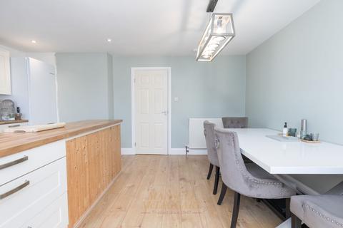 3 bedroom semi-detached house for sale, Alder Close, Crawley RH10