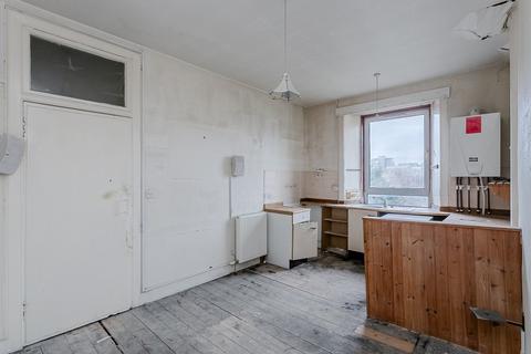 undefined, St Peters Place, Edinburgh, EH3