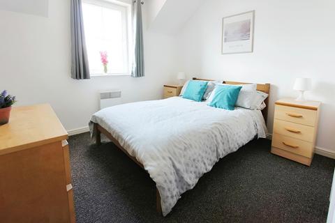 2 bedroom flat to rent, Giles Street, Edinburgh EH6