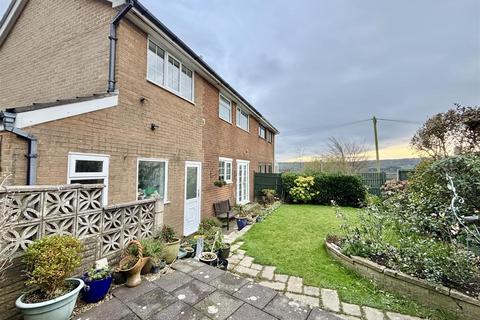 4 bedroom semi-detached house for sale, North Cliffe Drive, Bradford BD13