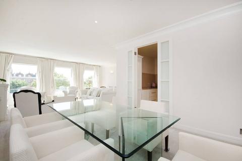 Earls Court Square, Earls Court, London, SW5