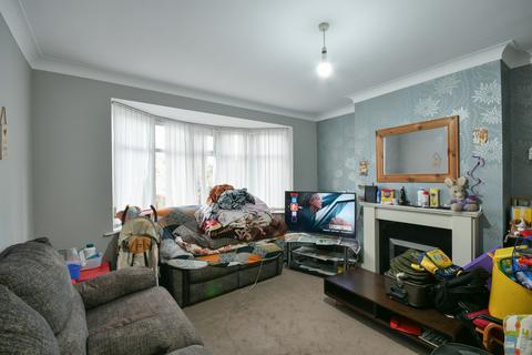 2 bedroom flat for sale, Benton Road, Newcastle upon Tyne NE7
