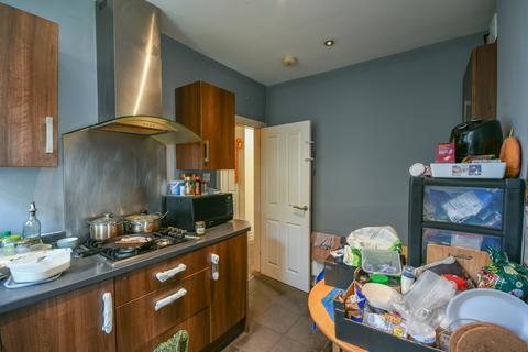 2 bedroom flat for sale, Benton Road, Newcastle upon Tyne NE7