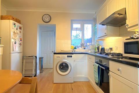 undefined, May Avenue, Northfleet